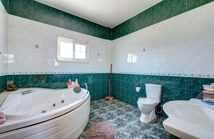 Image No.25-4 Bed Villa for sale