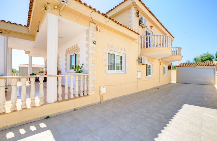Image No.26-4 Bed Villa for sale