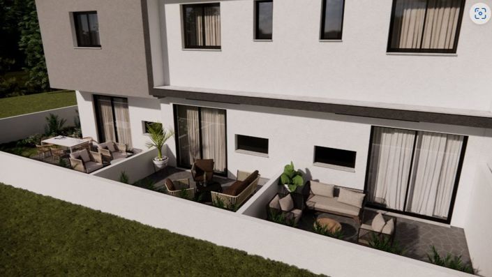 Image No.2-2 Bed Villa for sale