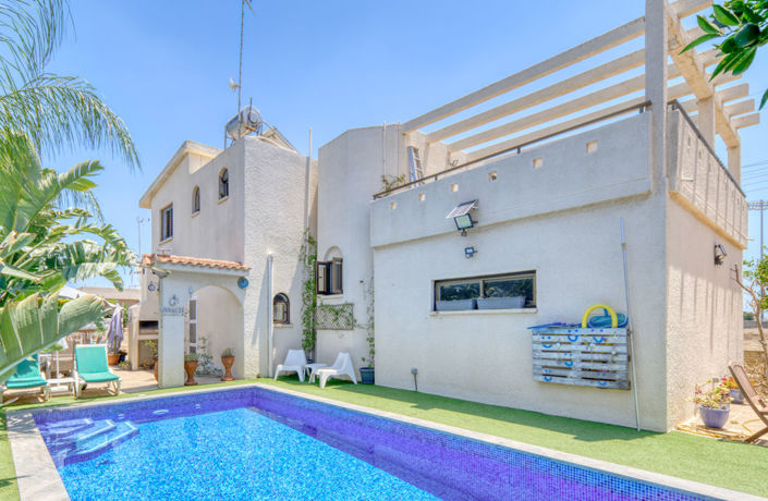 Image No.20-3 Bed Villa for sale