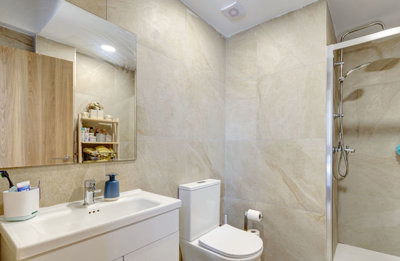 bedroom-1-ensuite-1