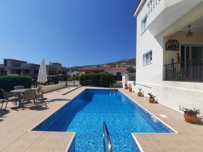 Image No.18-2 Bed Villa for sale