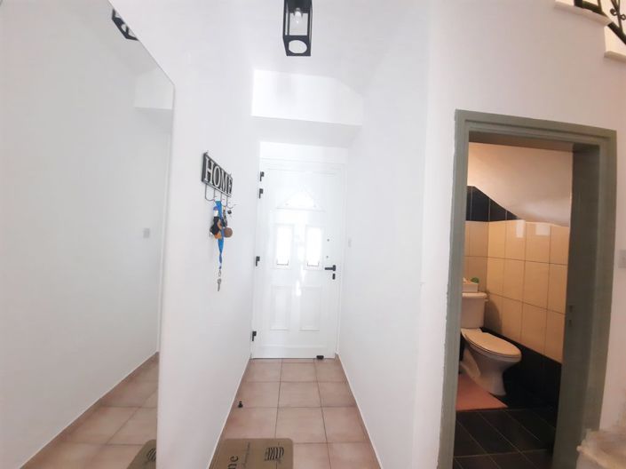Image No.8-2 Bed Villa for sale