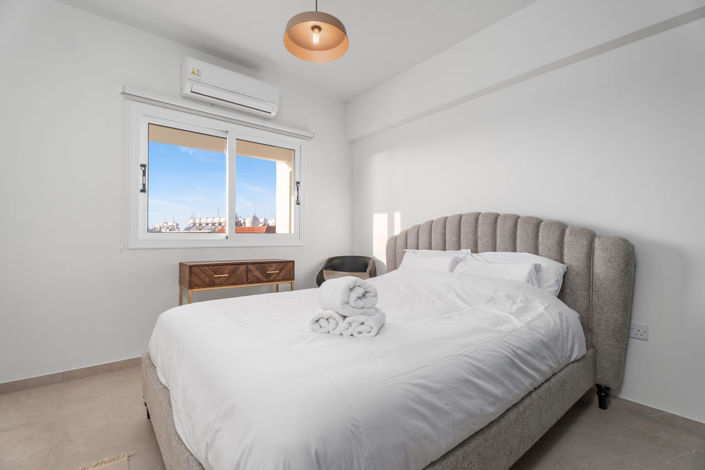 Image No.10-2 Bed Apartment for sale