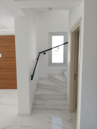 Image No.17-3 Bed Villa for sale