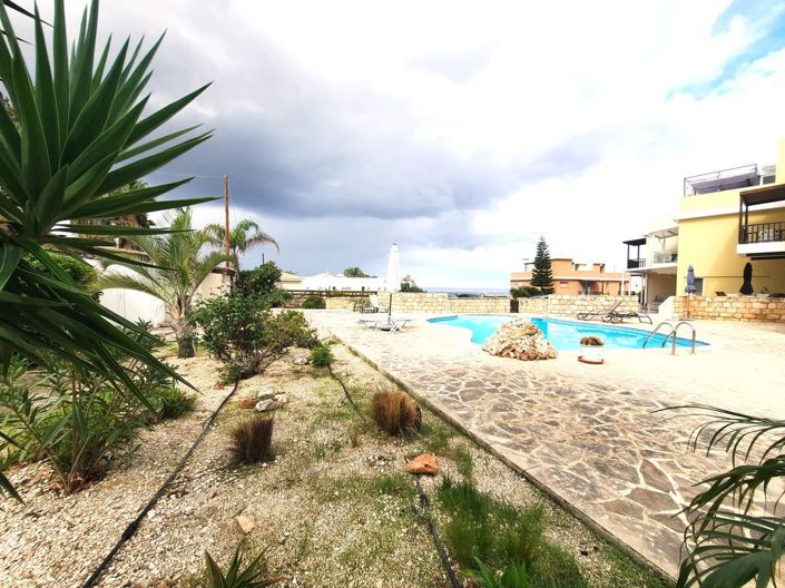 Image No.37-2 Bed Villa for sale