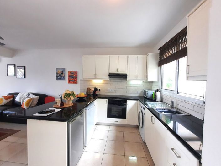 Image No.7-2 Bed Villa for sale