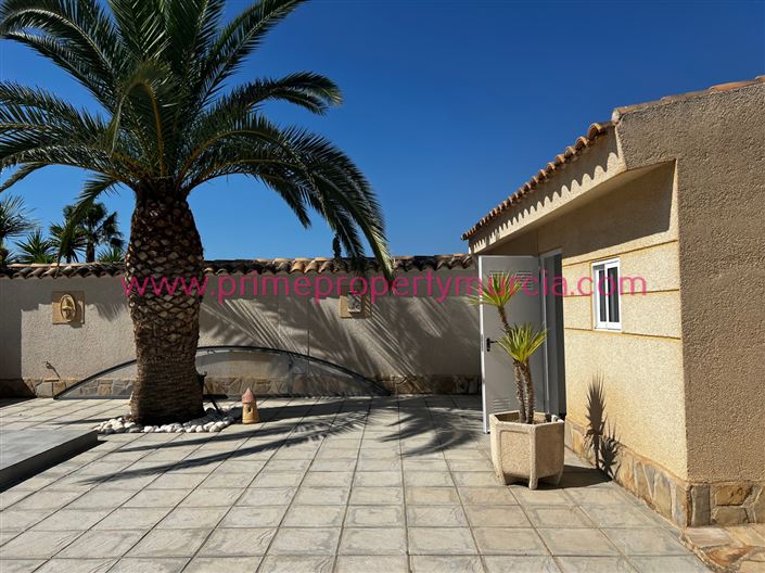 Image No.36-5 Bed Country House for sale