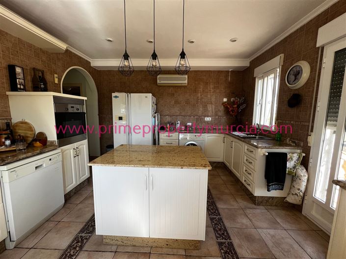 Image No.12-5 Bed Country House for sale