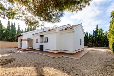 846-detached-villa-for-sale-in-fuente-alamo-1