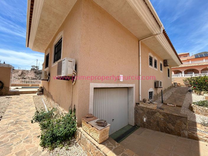 Image No.49-5 Bed Villa for sale