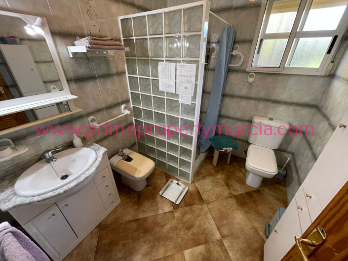 Image No.17-10 Bed Villa for sale