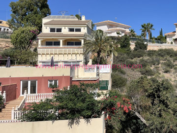 919-detached-villa-for-sale-in-isla-plana-200