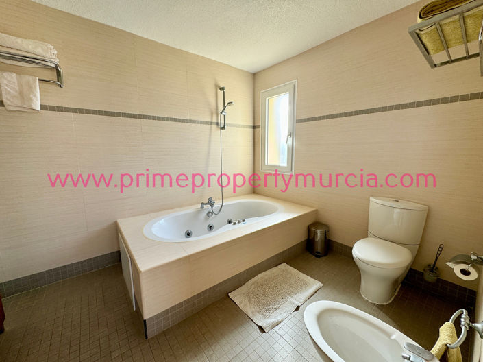 Image No.22-5 Bed Villa for sale