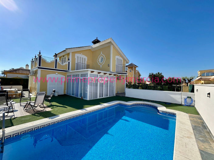 Image No.1-Villa de 3 chambres à vendre à Mazarron Country Club