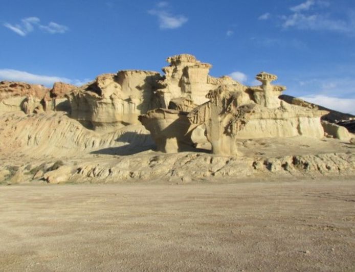 Image No.25-2 Bed Apartment for sale