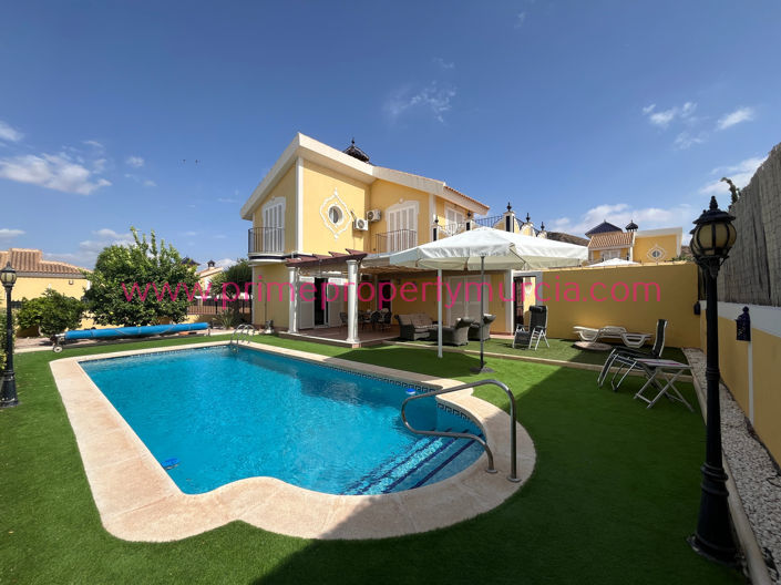 Image No.2-3 Bed Villa for sale
