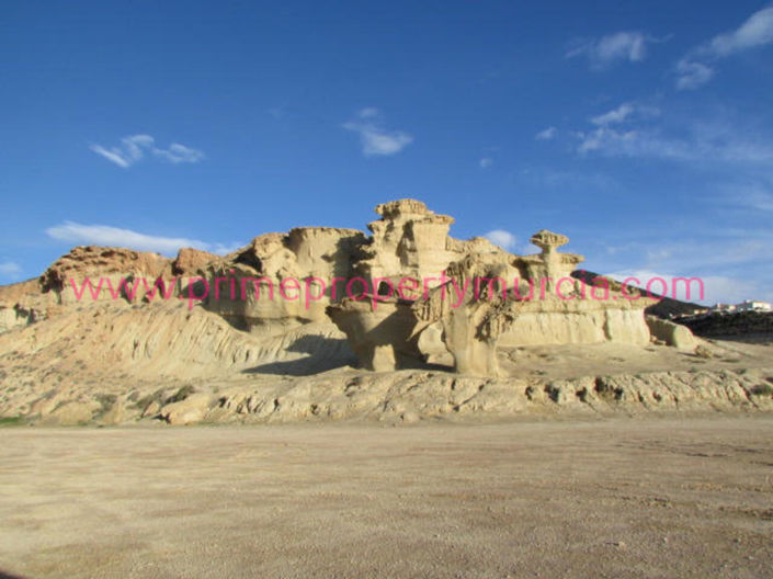 Image No.34-2 Bed Apartment for sale