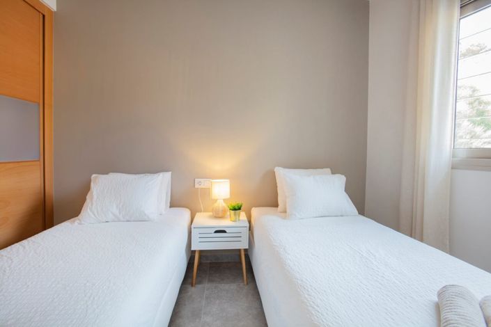 Image No.26-2 Bed Apartment for sale