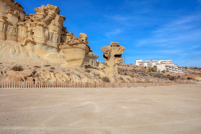 Image No.33-2 Bed Apartment for sale