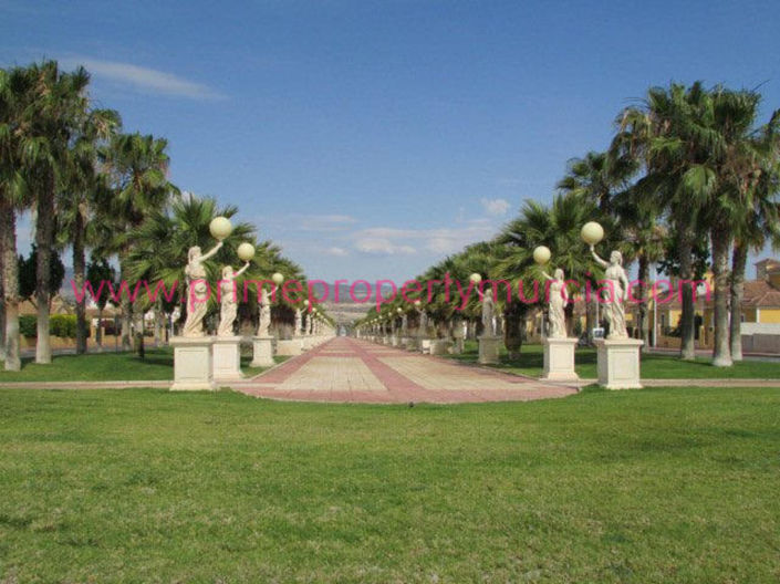 Image No.28-2 Bed Property for sale