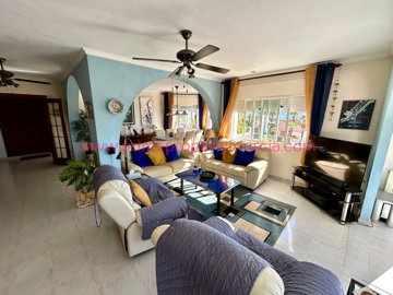 975-detached-villa-for-sale-in-isla-plana-203