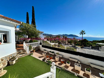 975-detached-villa-for-sale-in-isla-plana-203