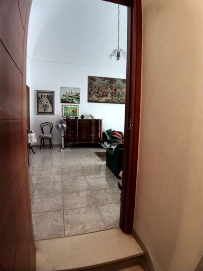 Image No.12-3 Bed House for sale