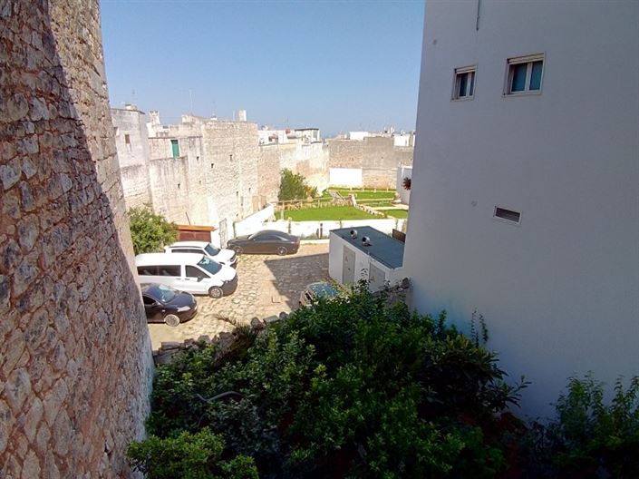 Image No.26-3 Bed House for sale