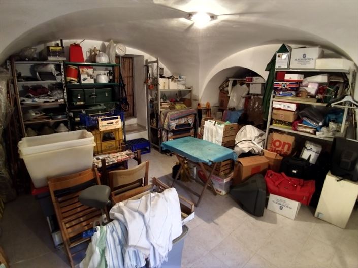 Image No.9-3 Bed House for sale