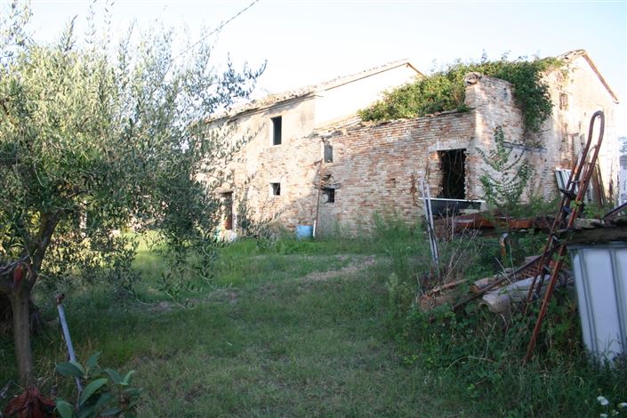 Image No.5-4 Bed House for sale