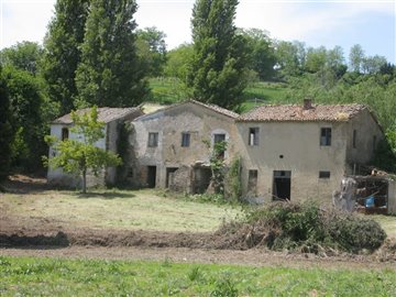 1 - San Lorenzo in Campo, Maison de campagne