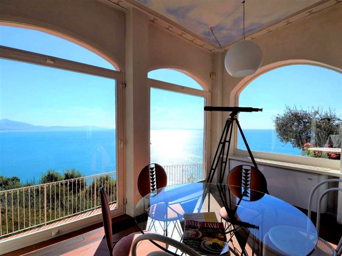 Image No.12-5 Bed House for sale