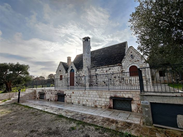 Image No.18-3 Bed Country House for sale