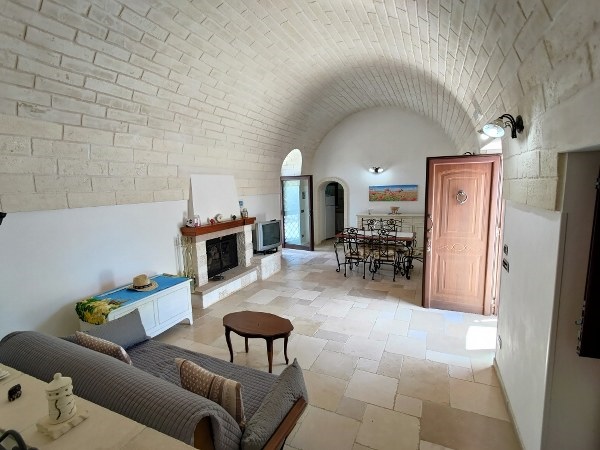 Image No.25-3 Bed Country House for sale