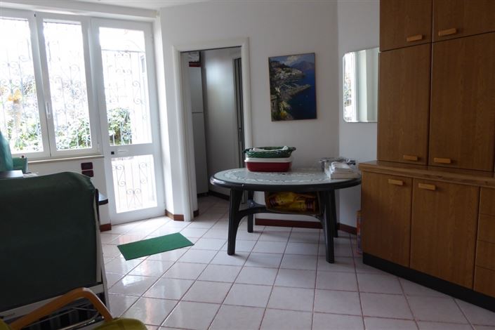 Image No.18-3 Bed House for sale