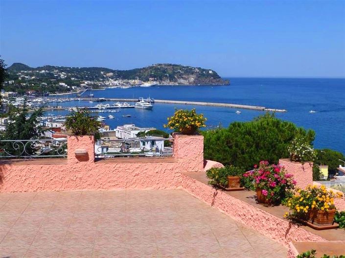 Image No.2-3 Bed House for sale