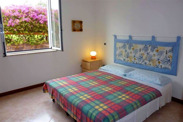 Image No.20-3 Bed House for sale