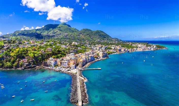 Image No.25-3 Bed House for sale