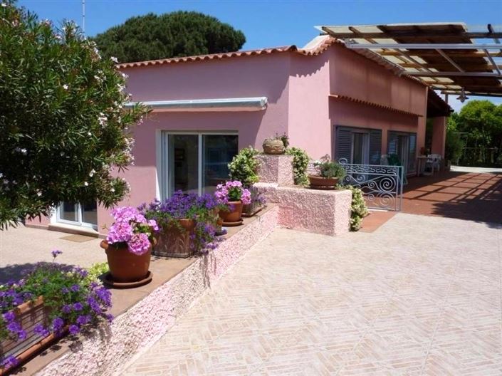 Image No.3-3 Bed House for sale