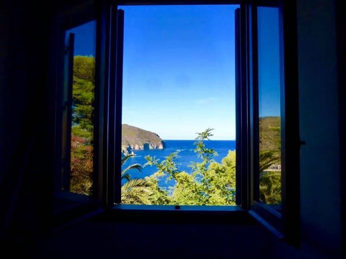 Image No.12-3 Bed House for sale