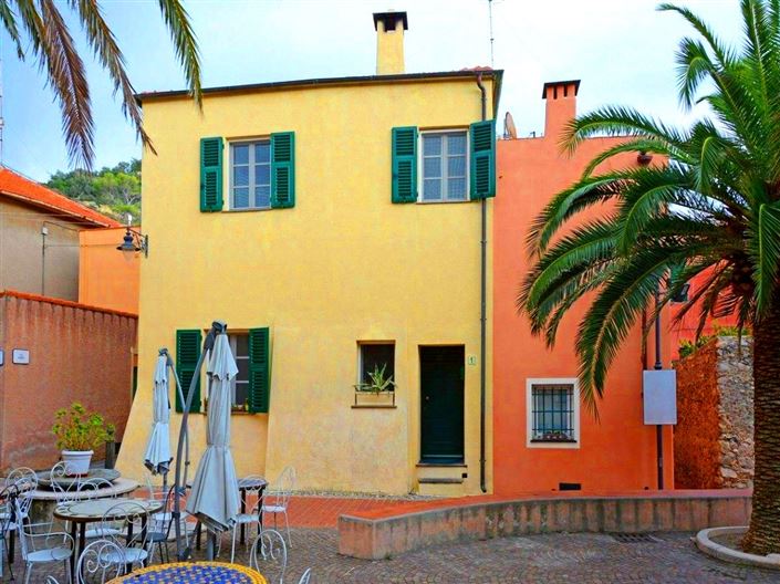 Image No.7-3 Bed House for sale