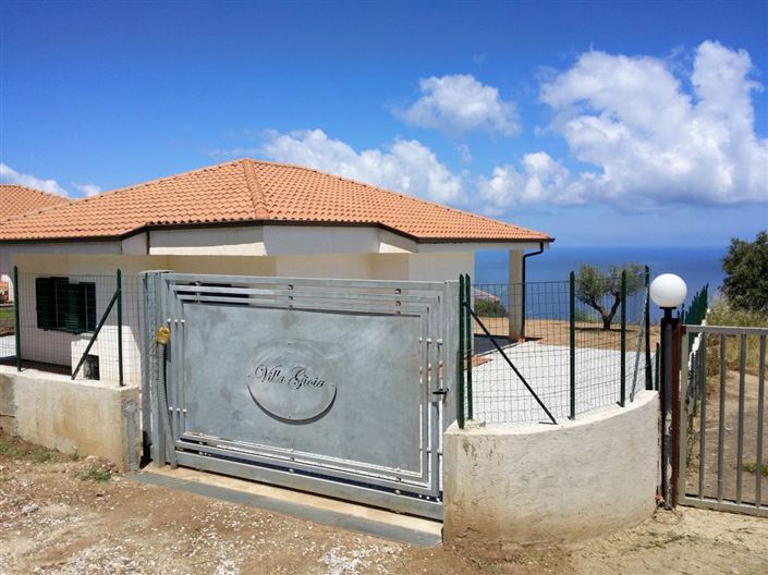 Image No.2-Maison de 2 chambres à vendre à Tropea