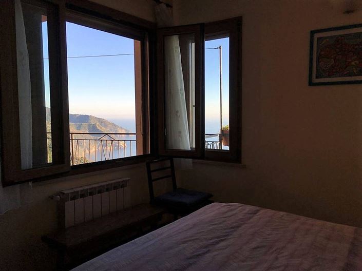 Image No.13-2 Bed House for sale