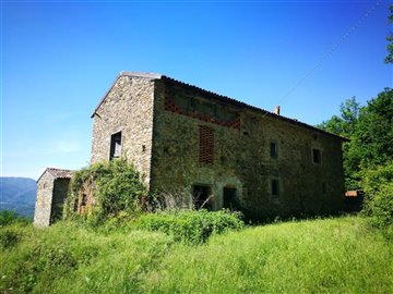 vendita-proprieta-indipendente-massa-carrara-