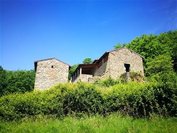 vendita-proprieta-indipendente-massa-carrara-