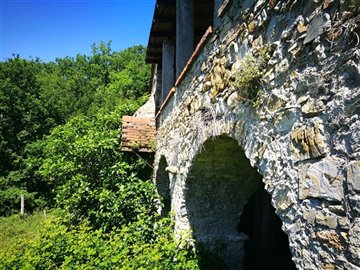 vendita-proprieta-indipendente-massa-carrara-