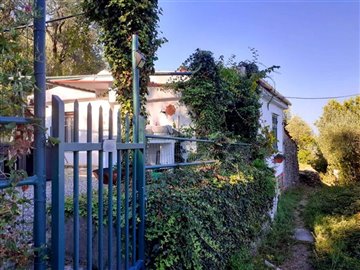 1 - Portovenere, House