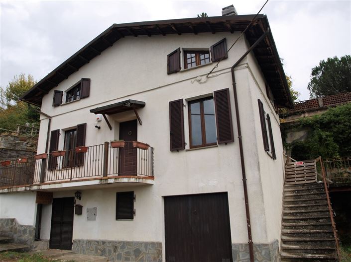 Image No.2-Maison de 2 chambres à vendre à Bagnone