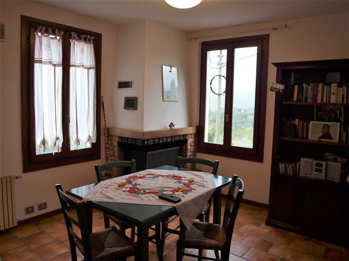 Image No.9-Maison de 2 chambres à vendre à Bagnone